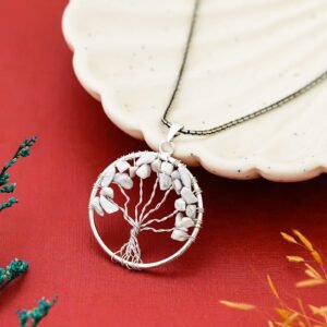 Clear Quartz Pendant Tree of Life Crystal Stone Pendant Locket with Metal Chain for  Healing Crystal Healing Gemstone Size 35-40 mm clear quarts